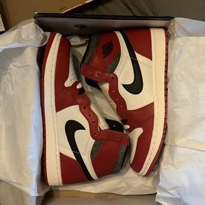 Air Jordan 1 Retro High OG Chicago Lost and Found 8.5M/10W